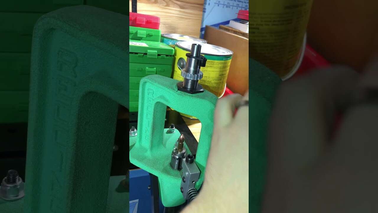 LEE INLINE FEED DIE Unboxing, Setup, and Comparison! #shorts #reloading