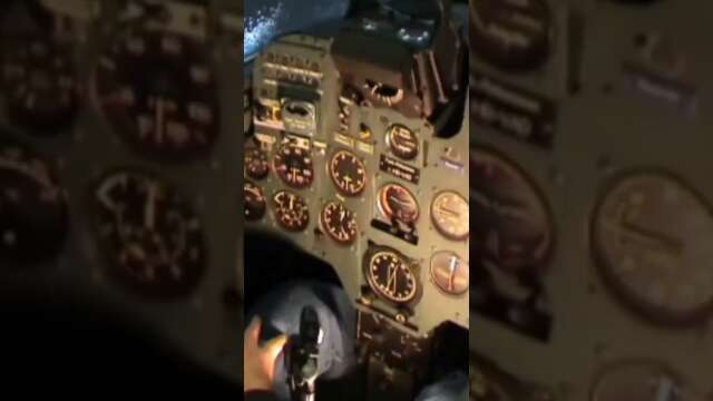 P-16 Cockpit Pilotenkanzel Flugzeugkanzel